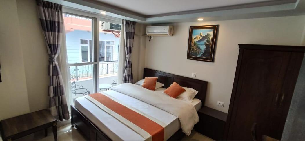Hotel Pipal Tree Kathmandu Exterior photo